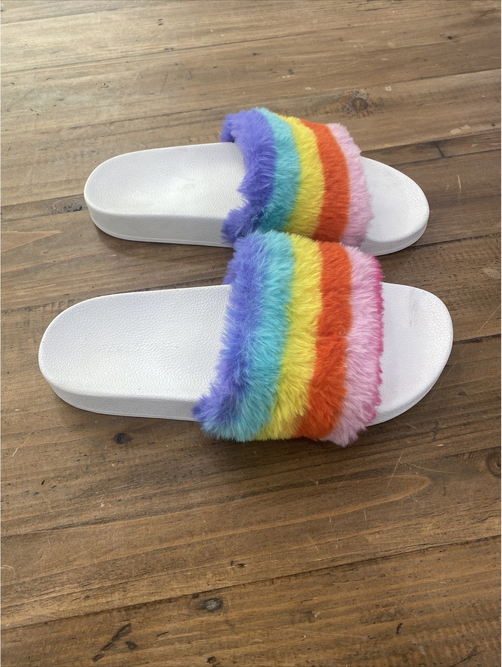 Women’s Steve Madden Rainbow Slip On Sandals Small